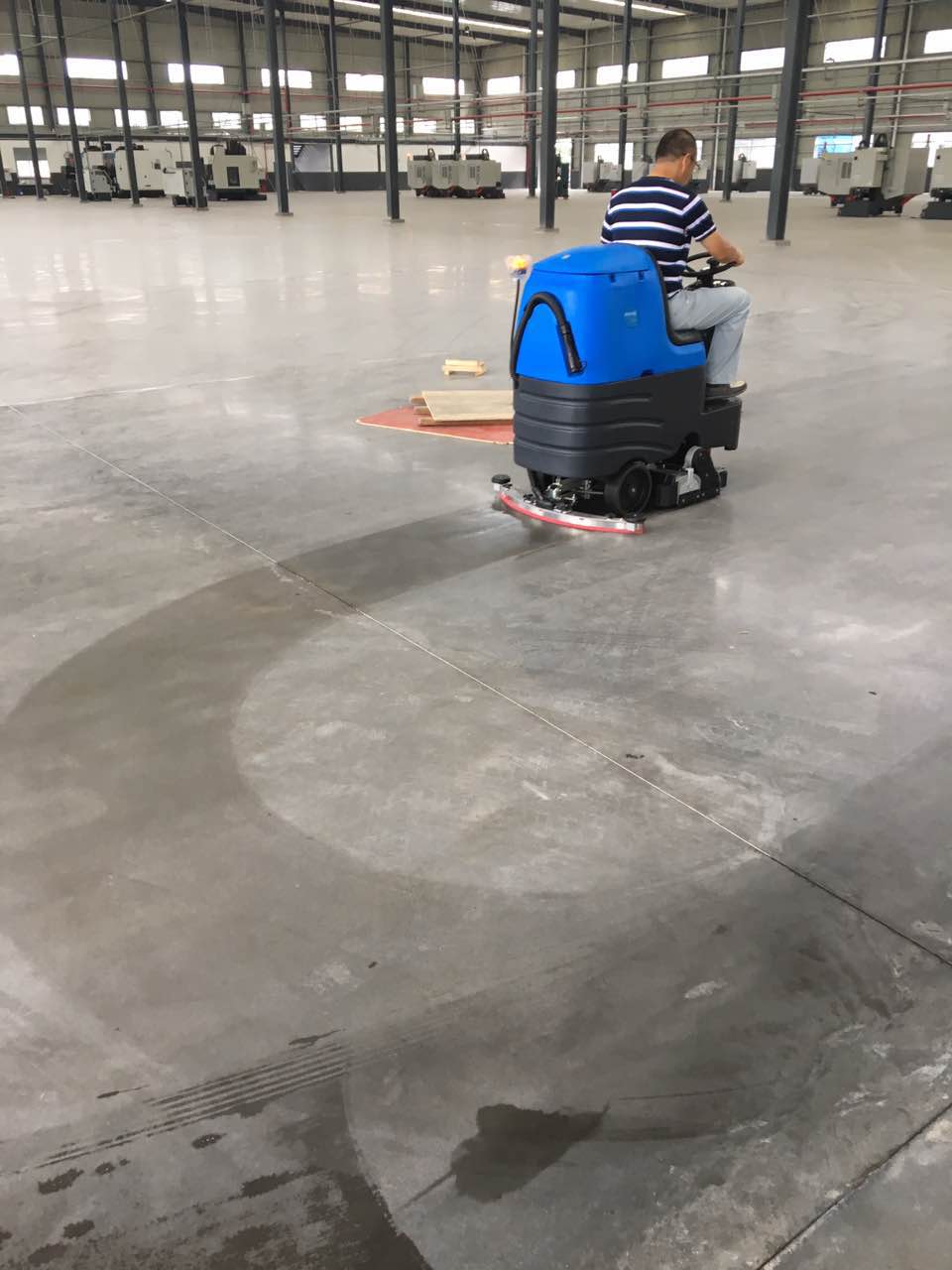 安徽容恩洗地機(jī)具體適用范圍，小編悄悄告訴你！