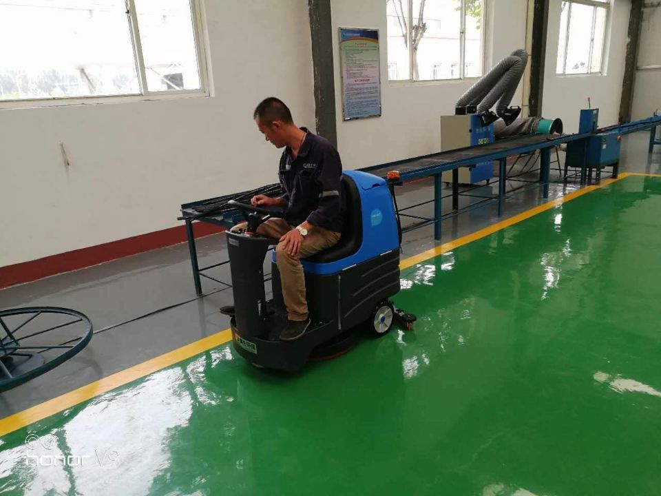 駕駛式洗地機(jī)的常見常識(shí)你們知道嗎？