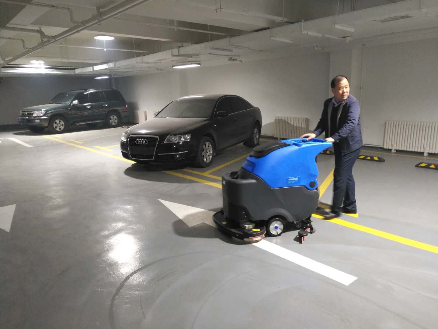 全自動洗地機(jī) 