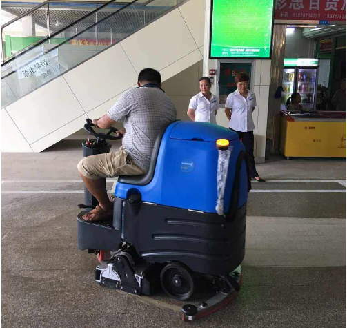 全自動洗地機(jī)必將是未來清潔的發(fā)展趨勢